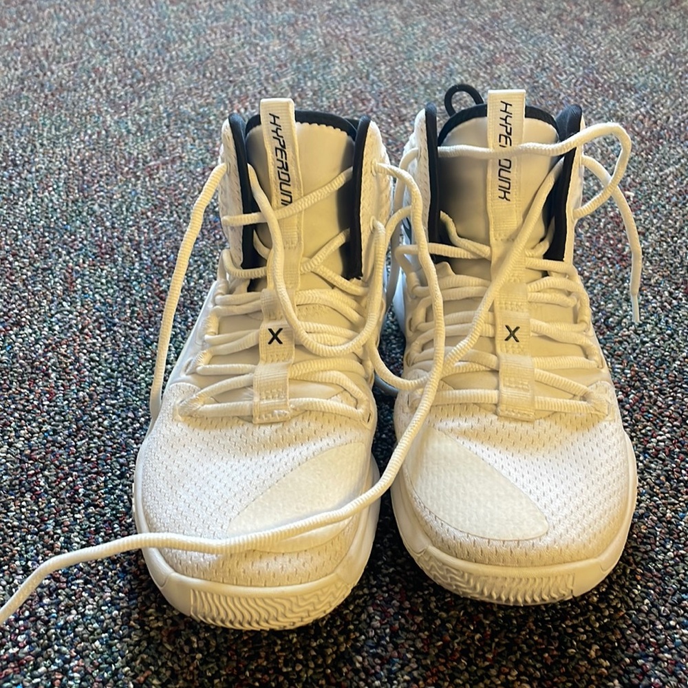 Womens hyperdunk volleyball shoes